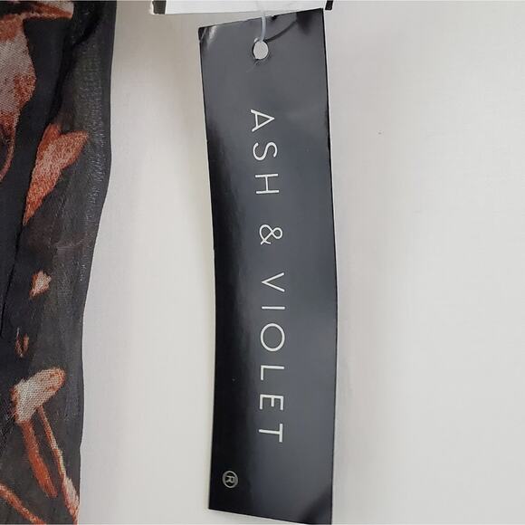 NWT Ash & Violet sexy partly sheer floral v neck bodysuit size small - Picture 12 of 12